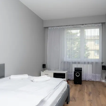 Rentplanet - Apartament Kasztelanska Krakau Exterior foto